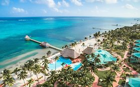 Costa Blu Beach Resort, Trademark Collection By Wyndham (Adults Only)